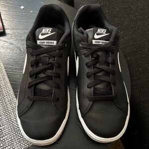 NIKE COURT ROYALE 2 NEXT NATURE SHOE